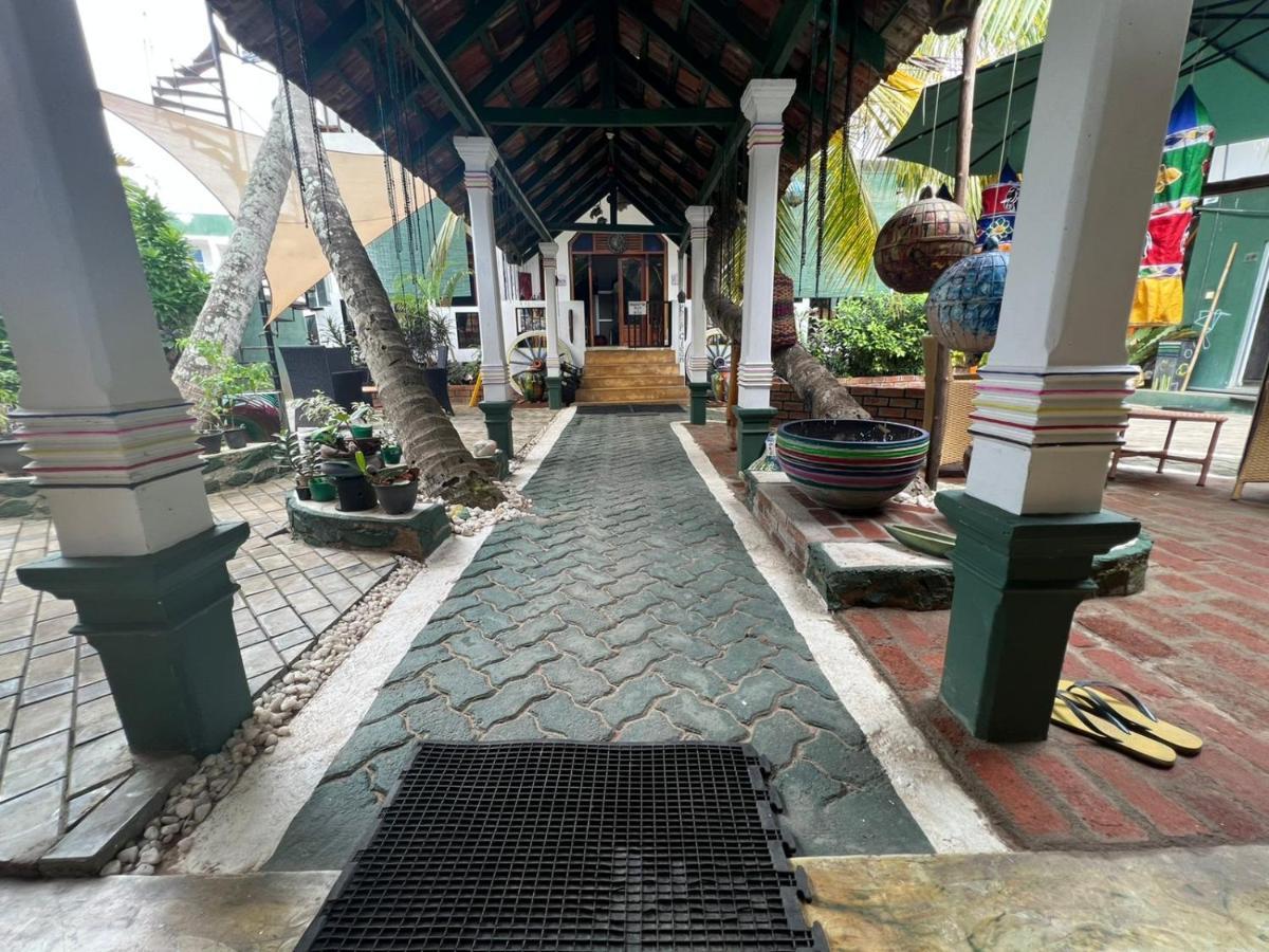 Frangipani Beach Villa Tangalle Luaran gambar